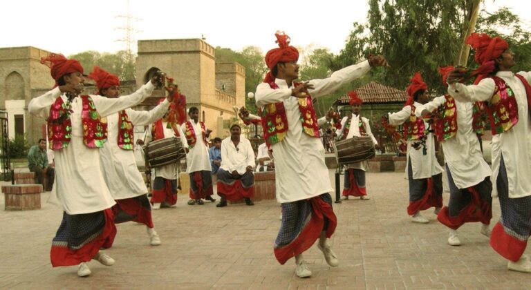 This Week on Sidewalk: 4 things young India is on about (Oct 27)