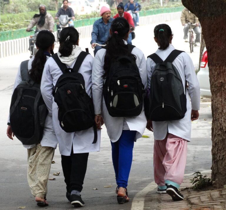 This Week on Sidewalk: 3 things young India is on about (Oct 17)